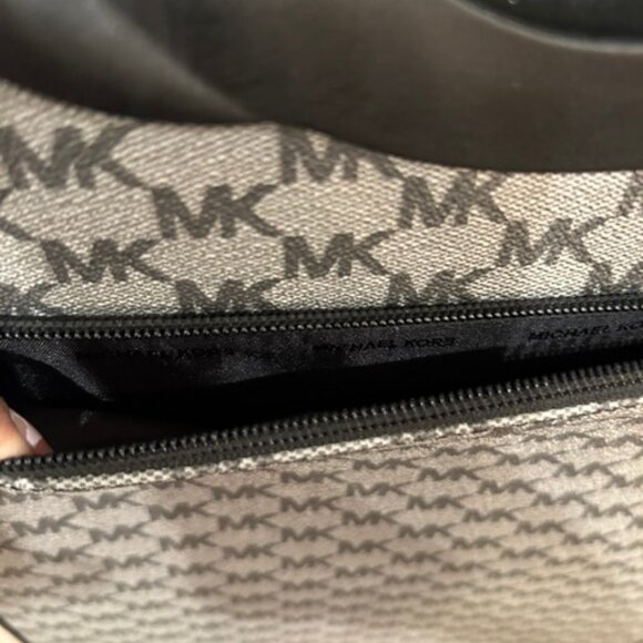 Michael Kors Studio Heritage Logo Suitcase - Picture 8 of 16